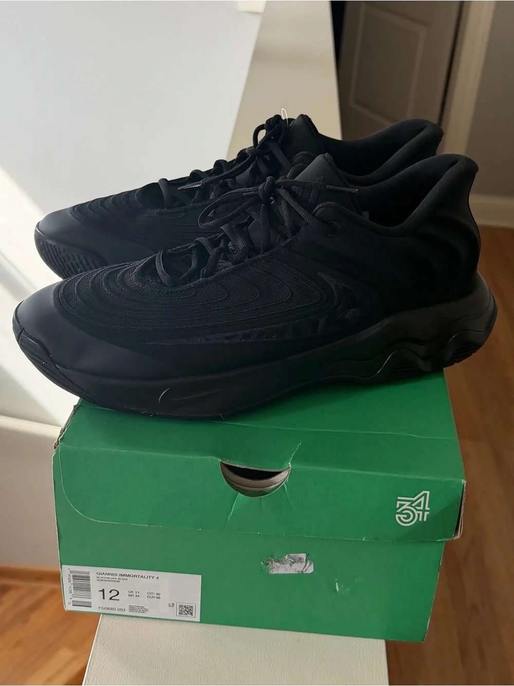 Brand new”NIKE”(giannis immortality 4)men’s sneakers.Size-12,color-black/noir.🖤